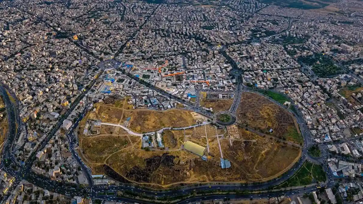 معرفی کامل تپه هگمتانه